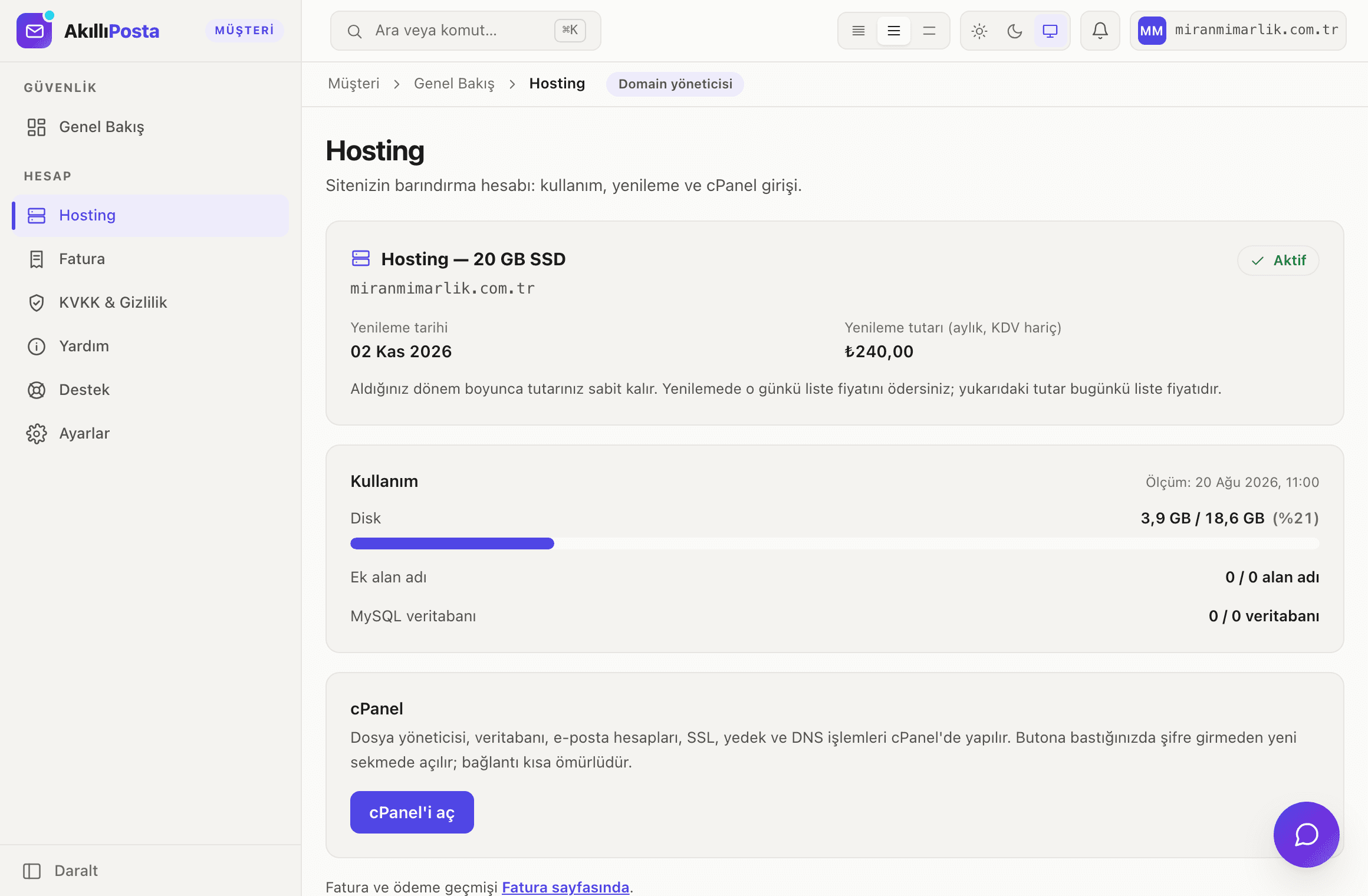 AkıllıPosta panelinin Hosting ekranı — paketin yenileme tarihi ve tutarı, disk kullanımı ve cPanel’e giriş düğmesi bir arada